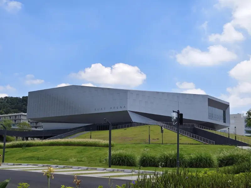 Blueway šilumos siurblio projektas Šendženo pažangiųjų technologijų universiteto (SUAT) plaukimo centre